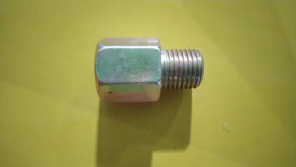 Штуцер переходник с М10хМ10 под тавотницу
