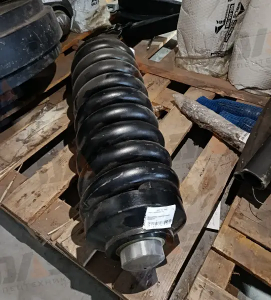 Натяжитель цепи (гусеницы) CDM6225