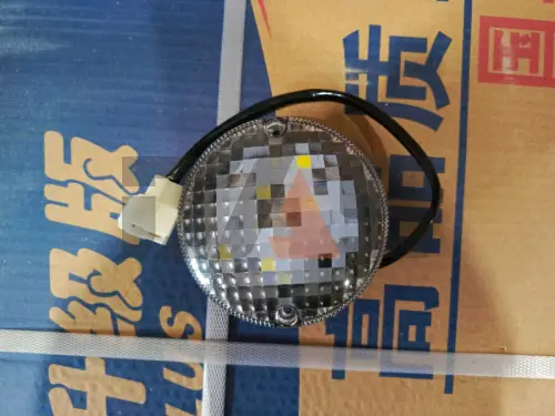 Фонарь габарита (белый) (на кабину) LED