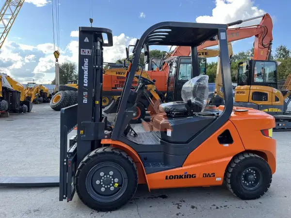 Дизельный вилочный погрузчик Lonking FD30T купить в Томске