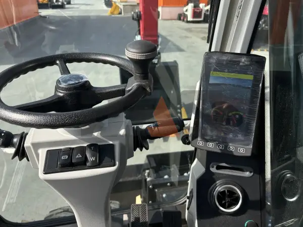 Экскаватор Профессионал PB210W (колесный) купить в Томске