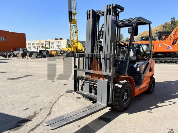 Газобензиновый вилочный погрузчик Lonking LG20GLT купить в Томске