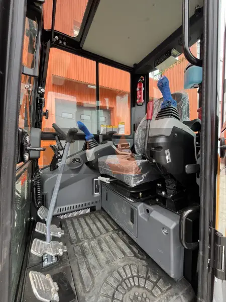 Мини-экскаватор HENGTE HT35 купить в Томске