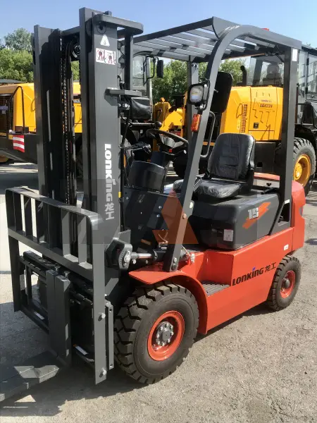 Дизельный вилочный погрузчик Lonking FD15T купить в Томске