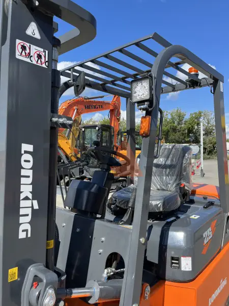 Дизельный вилочный погрузчик Lonking FD25T купить в Томске