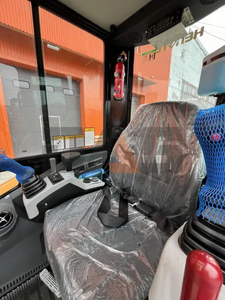 Мини-экскаватор HENGTE HT35 купить в Томске