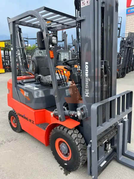 Дизельный вилочный погрузчик Lonking FD15T купить в Томске